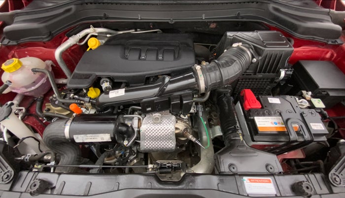 2022 Mahindra XUV300 W6 1.2 PETROL, Petrol, Manual, 7,648 km, Open Bonet