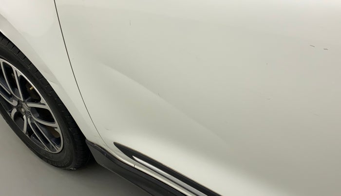 2018 Maruti Swift ZDI PLUS, Diesel, Manual, 80,361 km, Front passenger door - Slightly dented