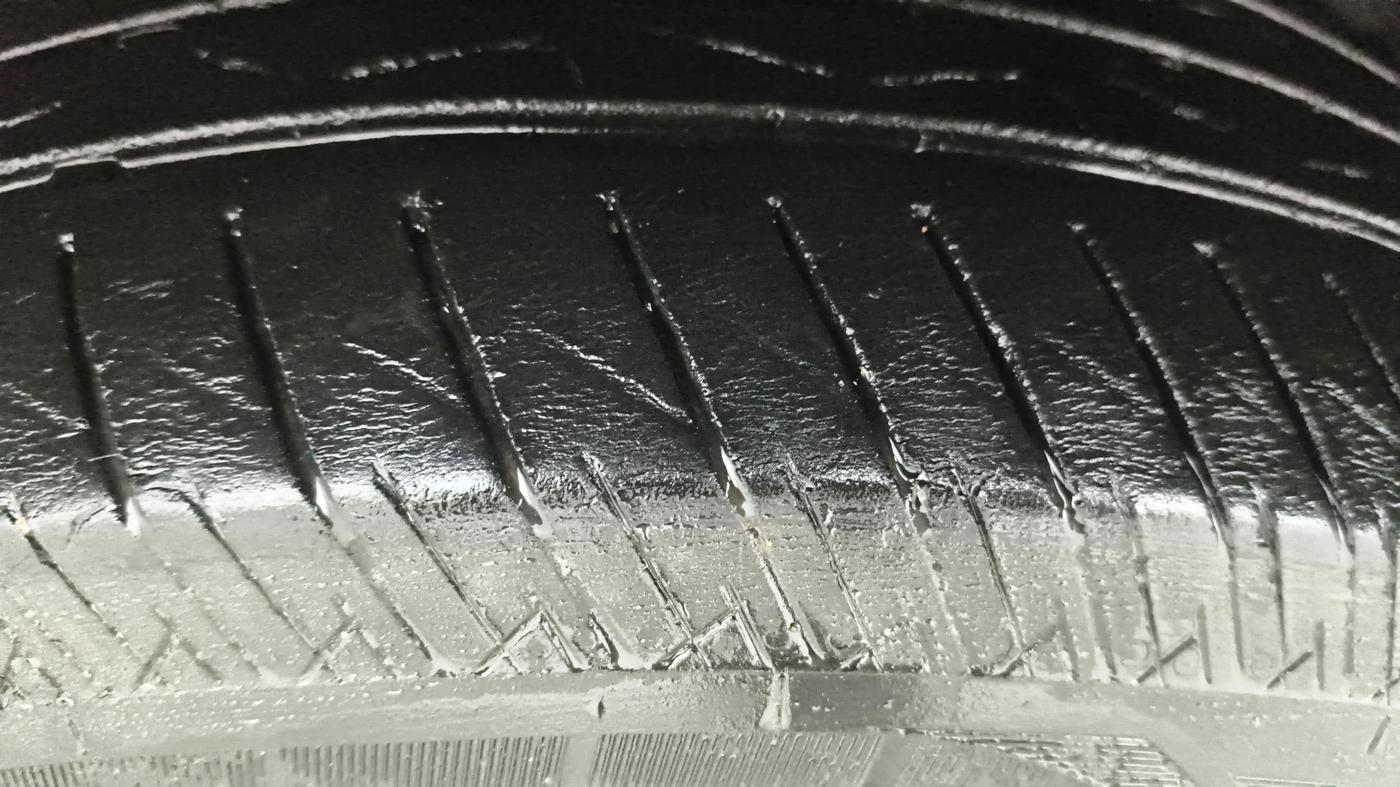 2023 Tata PUNCH ACCOMPLISHED MT CNG, CNG, Manual, 61,597 km, Left Front Tyre Tread