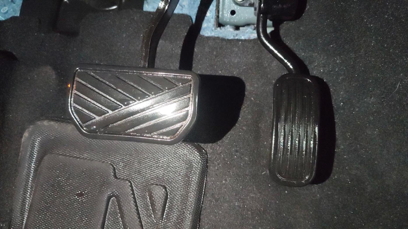 2023 Maruti Grand Vitara ALPHA PLUS HYBRID ECVT, Hybrid, Automatic, 12,595 km, Pedals