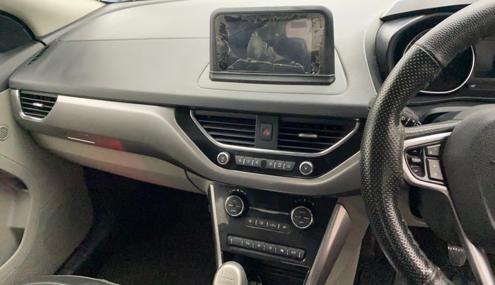 2017 Tata NEXON XZ PLUS DIESEL, Diesel, Manual, 31,067 km, AC Unit - Rear defogger not working