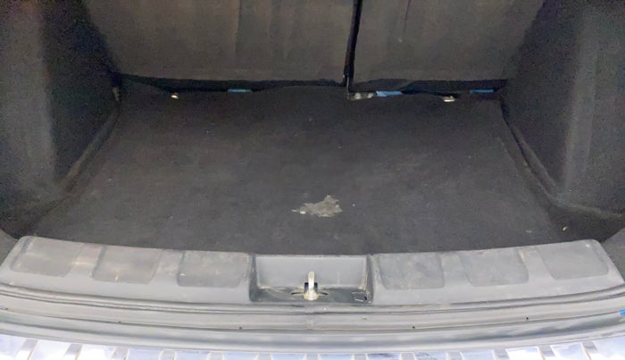 2017 Tata NEXON XZ PLUS DIESEL, Diesel, Manual, 31,067 km, Boot Inside
