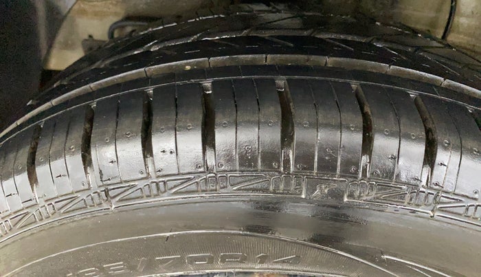 2016 Hyundai Elite i20 SPORTZ 1.2, Petrol, Manual, 48,752 km, Right Rear Tyre Tread