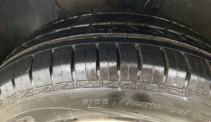 2016 Hyundai Elite i20 SPORTZ 1.2, Petrol, Manual, 48,752 km, Left Front Tyre Tread