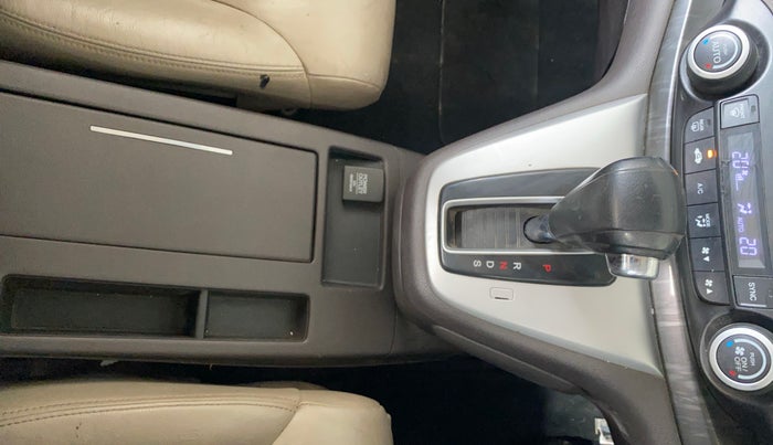 2015 Honda CRV 2.4L 4WD AVN AT, Petrol, Automatic, 1,03,278 km, Gear Lever