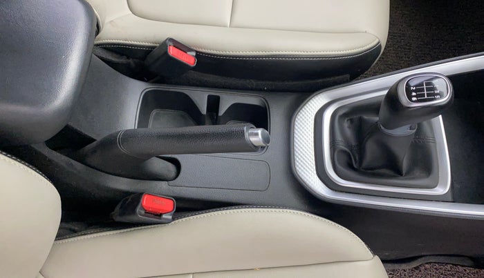 2022 KIA SONET HTX ANNIVERSARY EDITION 1.5, Diesel, Manual, 64,516 km, Gear Lever