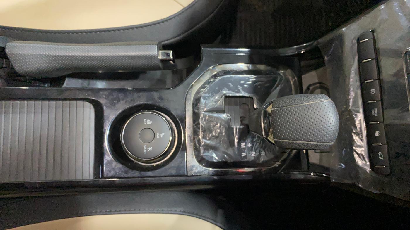 2022 Tata NEXON XZA PLUS (PREMIUM) KAZIRANGA PETROL, Petrol, Automatic, 7,002 km, Gear Lever