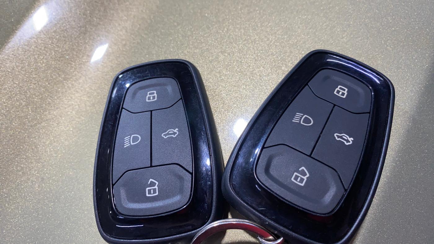 2022 Tata NEXON XZA PLUS (PREMIUM) KAZIRANGA PETROL, Petrol, Automatic, 7,002 km, Key Close Up