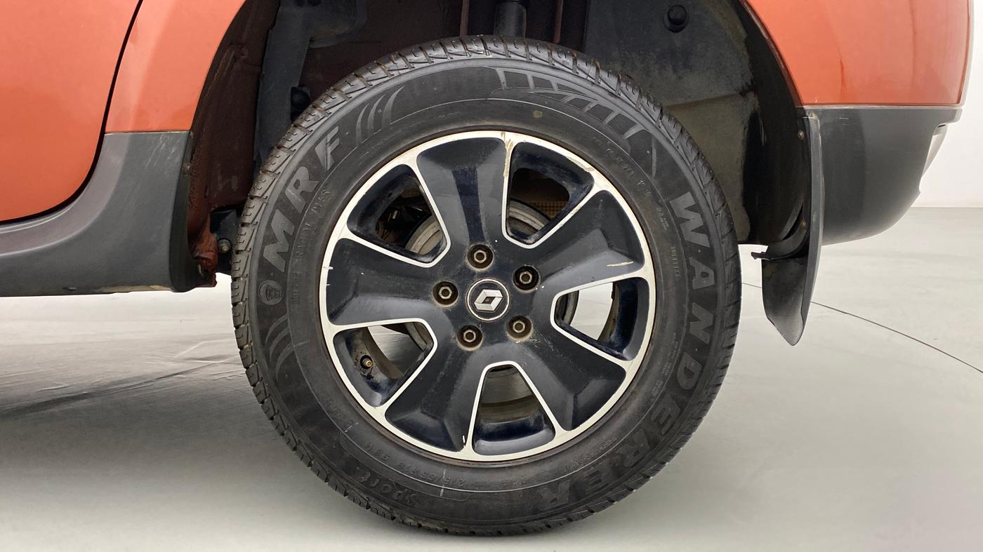 2016 Renault Duster RXZ AMT 110 PS, Diesel, Automatic, 55,634 km, Left Rear Wheel