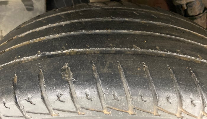 2016 Renault Duster RXZ AMT 110 PS, Diesel, Automatic, 55,634 km, Right Rear Tyre Tread