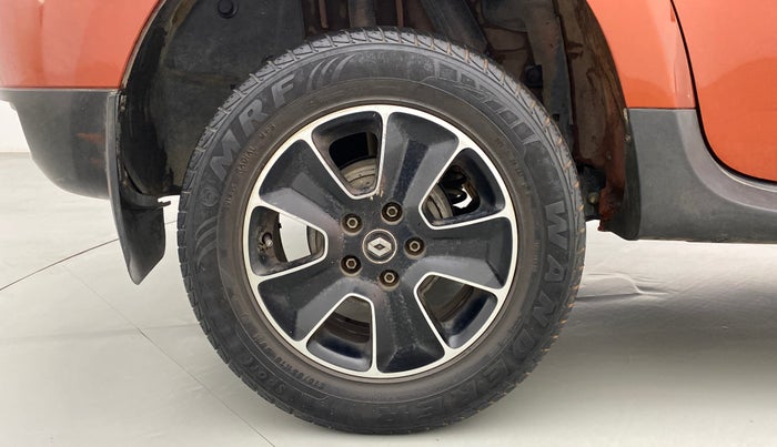 2016 Renault Duster RXZ AMT 110 PS, Diesel, Automatic, 55,634 km, Right Rear Wheel