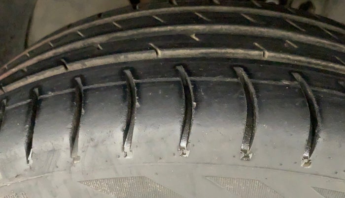 2016 Tata Tiago XM PETROL, Petrol, Manual, 89,370 km, Left Front Tyre Tread