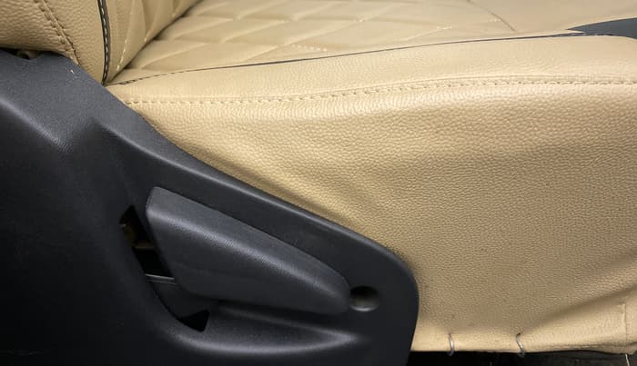 2018 Datsun Go T(O), Petrol, Manual, 47,162 km, Driver Side Adjustment Panel