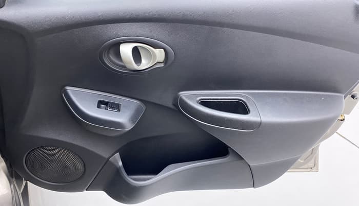 2018 Datsun Go T(O), Petrol, Manual, 47,162 km, Driver Side Door Panels Control