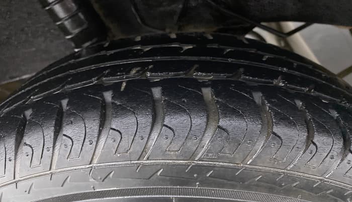 2018 Datsun Go T(O), Petrol, Manual, 47,162 km, Right Rear Tyre Tread