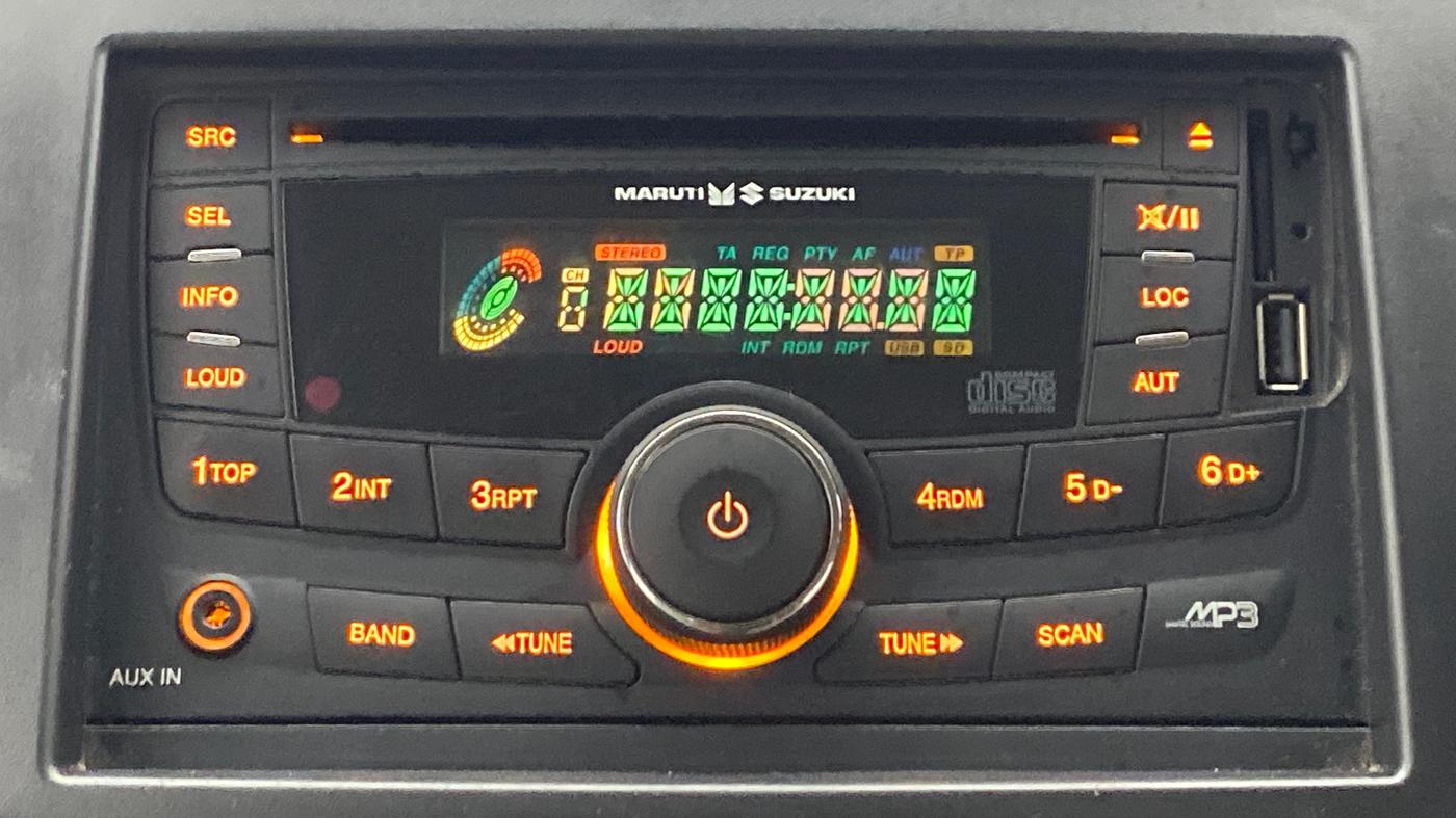 2014 Maruti Swift VXI D, Petrol, Manual, 23,153 km, Infotainment System