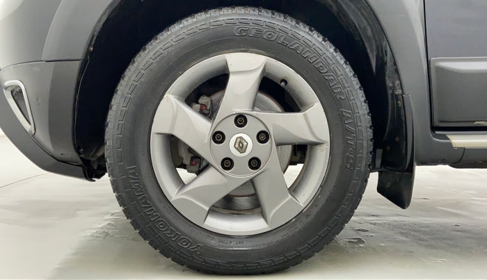2015 Renault Duster RXZ 110 4WD, Diesel, Manual, 70,862 km, Left Front Wheel