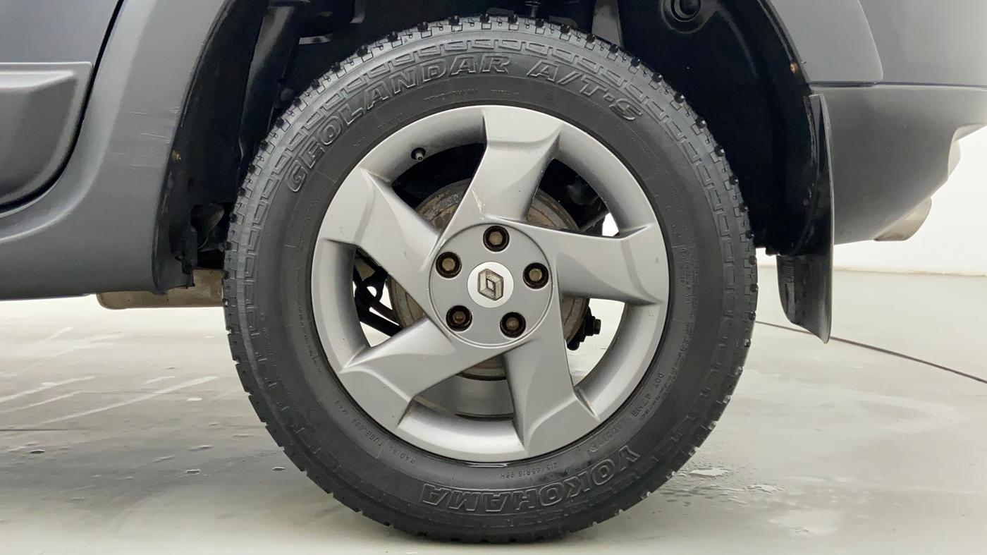 2015 Renault Duster RXZ 110 4WD, Diesel, Manual, 70,862 km, Left Rear Wheel