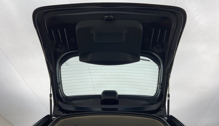 2015 Renault Duster RXZ 110 4WD, Diesel, Manual, 70,862 km, Boot Door Open