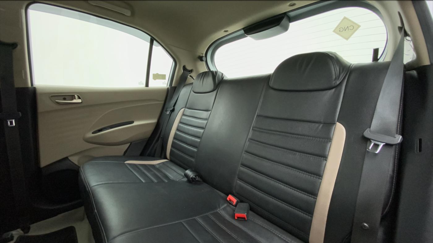 2019 Hyundai NEW SANTRO 1.1 SPORTZ MT CNG, CNG, Manual, 34,296 km, Right Side Rear Door Cabin
