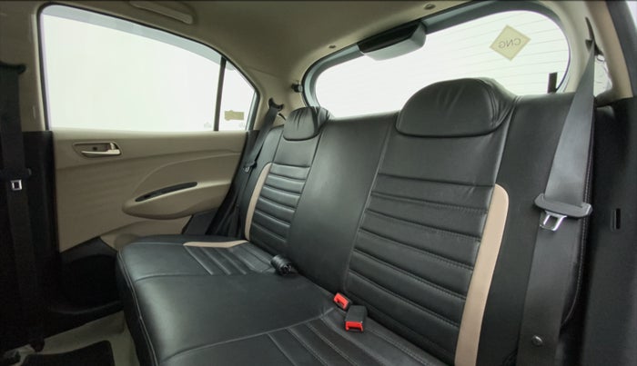 2019 Hyundai NEW SANTRO 1.1 SPORTZ MT CNG, CNG, Manual, 34,296 km, Right Side Rear Door Cabin