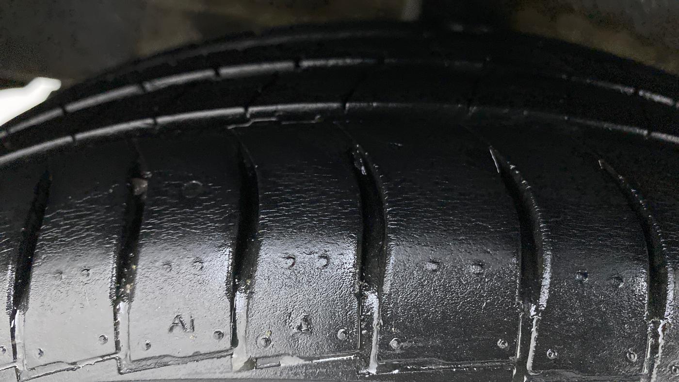 2019 Hyundai NEW SANTRO 1.1 SPORTZ MT CNG, CNG, Manual, 34,296 km, Right Rear Tyre Tread
