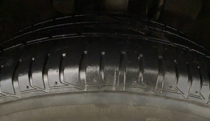 2024 Tata Tiago XM PETROL, Petrol, Manual, 37,497 km, Right Front Tyre Tread