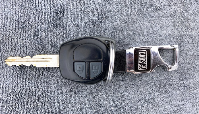 2013 Maruti Ertiga VXI CNG, CNG, Manual, 56,044 km, Key Close Up