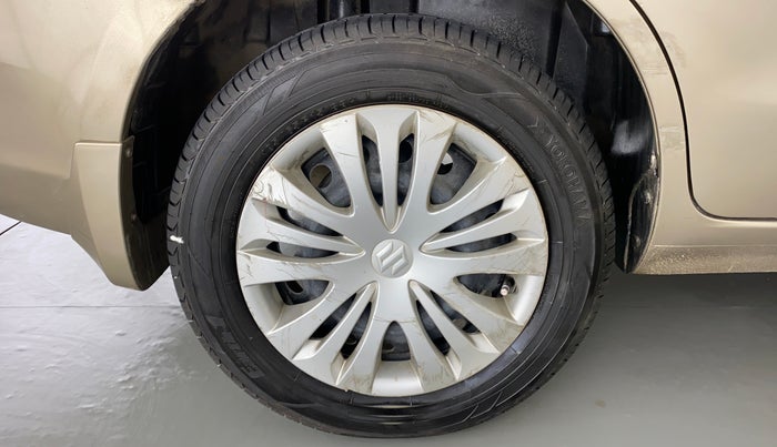 2013 Maruti Ertiga VXI CNG, CNG, Manual, 56,044 km, Right Rear Wheel