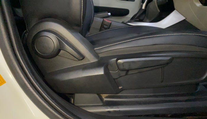 2023 Tata ALTROZ XZA PLUS, Petrol, Automatic, 11,586 km, Driver Side Adjustment Panel