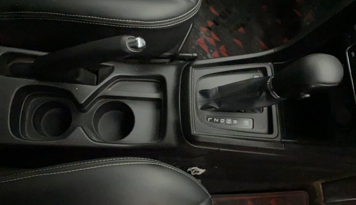 2020 Maruti Vitara Brezza ZXI PLUS AT DUAL TONE SHVS, Petrol, Automatic, 46,733 km, Gear Lever