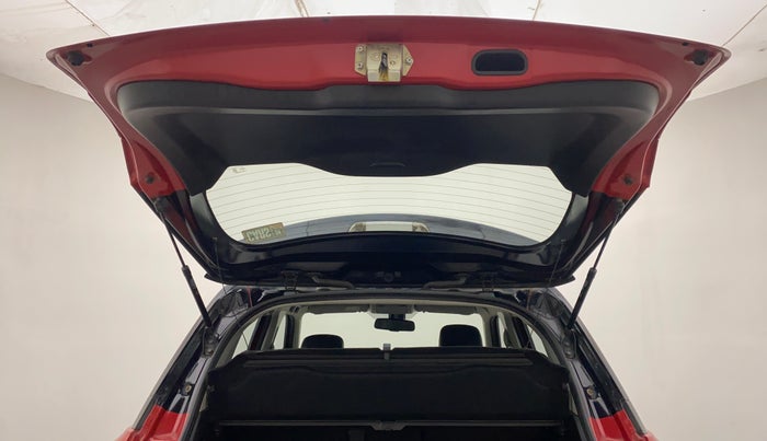 2020 Maruti Vitara Brezza ZXI PLUS AT DUAL TONE SHVS, Petrol, Automatic, 46,733 km, Boot Door Open