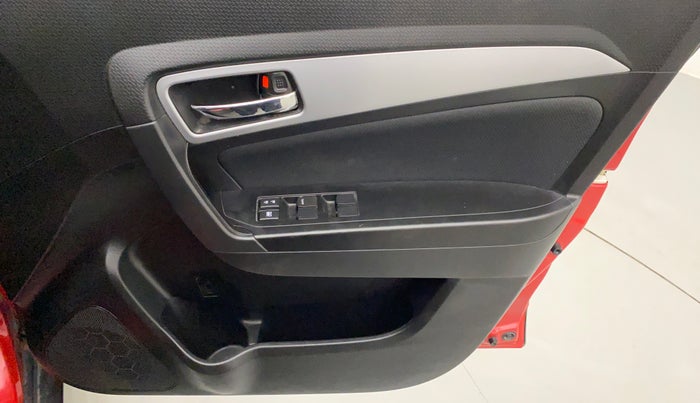 2020 Maruti Vitara Brezza ZXI PLUS AT DUAL TONE SHVS, Petrol, Automatic, 46,733 km, Driver Side Door Panels Control