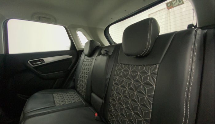 2020 Maruti Vitara Brezza ZXI PLUS AT DUAL TONE SHVS, Petrol, Automatic, 46,733 km, Right Side Rear Door Cabin