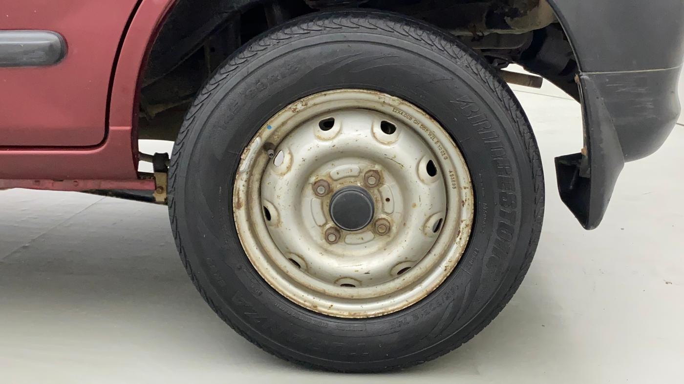 2010 Maruti Alto LXI, Petrol, Manual, 2,44,253 km, Left Rear Wheel
