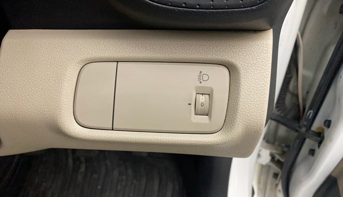 2018 Hyundai NEW SANTRO MAGNA, Petrol, Manual, 23,578 km, Dashboard - Headlight height adjustment not working