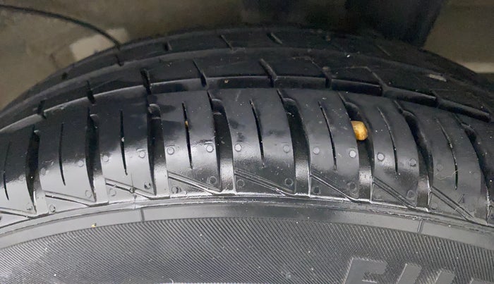 2018 Hyundai NEW SANTRO MAGNA, Petrol, Manual, 23,578 km, Left Rear Tyre Tread