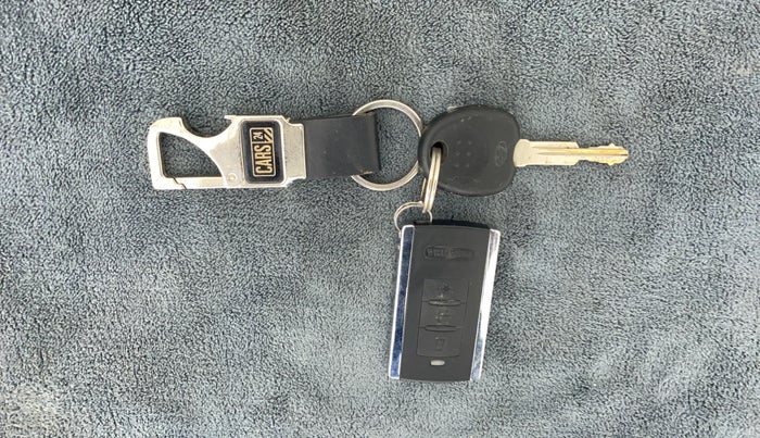2018 Hyundai NEW SANTRO MAGNA, Petrol, Manual, 23,578 km, Key Close Up