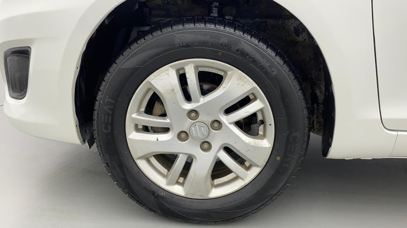 2012 Maruti Swift Dzire ZXI, Petrol, Manual, 41,933 km, Left Front Wheel
