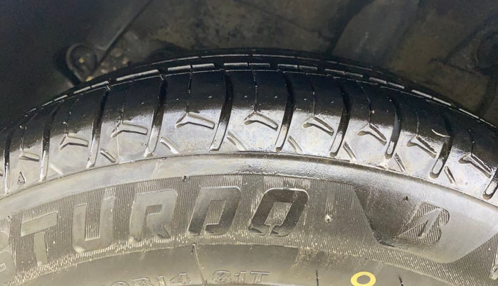 2015 Hyundai Xcent S 1.2, Petrol, Manual, 69,893 km, Right Rear Tyre Tread