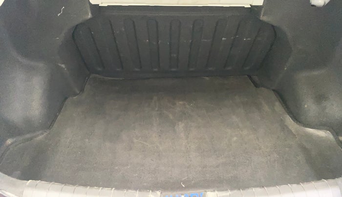 2015 Hyundai Xcent S 1.2, Petrol, Manual, 69,893 km, Boot Inside