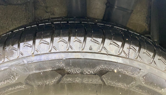 2015 Hyundai Xcent S 1.2, Petrol, Manual, 69,893 km, Left Rear Tyre Tread