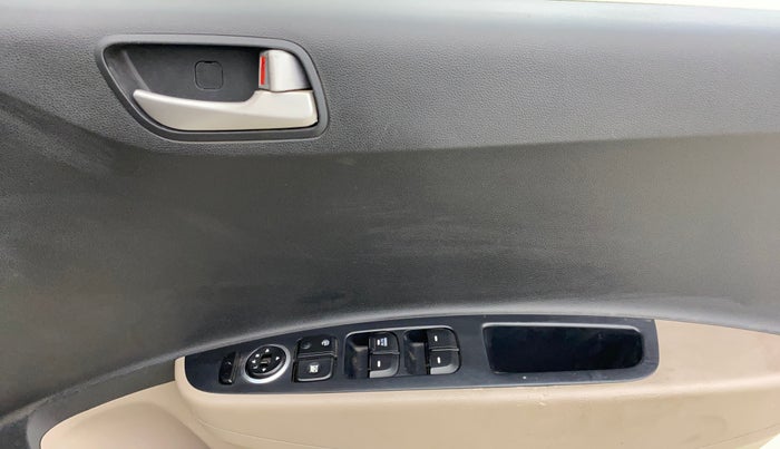 2015 Hyundai Xcent S 1.2, Petrol, Manual, 69,893 km, Driver Side Door Panels Control