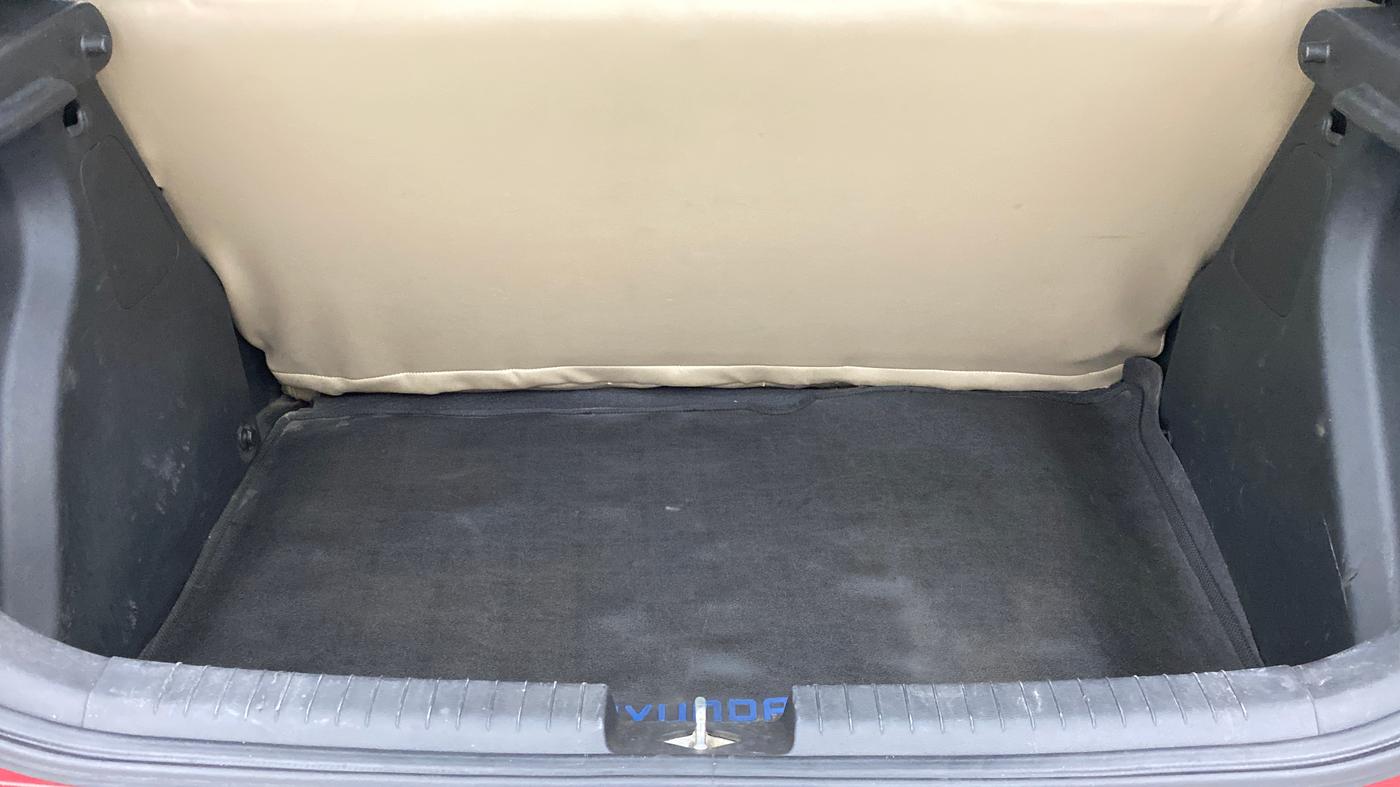 2015 Hyundai Elite i20 SPORTZ 1.2, Petrol, Manual, 71,735 km, Boot Inside
