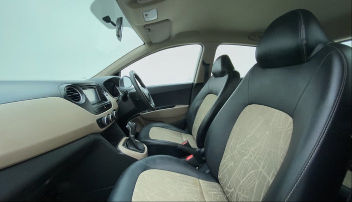 2017 Hyundai Grand i10 Magna 1.2 AT  VTVT, Petrol, Automatic, 62,055 km, Right Side Front Door Cabin