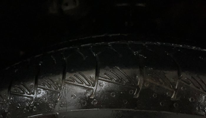 2019 Hyundai Creta SX AT 1.6 PETROL, CNG, Automatic, 86,063 km, Right Front Tyre Tread