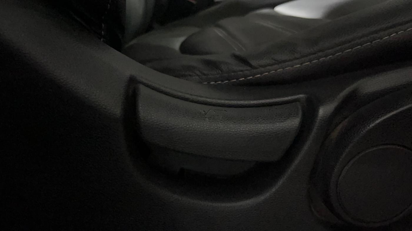 2019 Hyundai Creta SX AT 1.6 PETROL, CNG, Automatic, 86,162 km, Driver Side Adjustment Panel