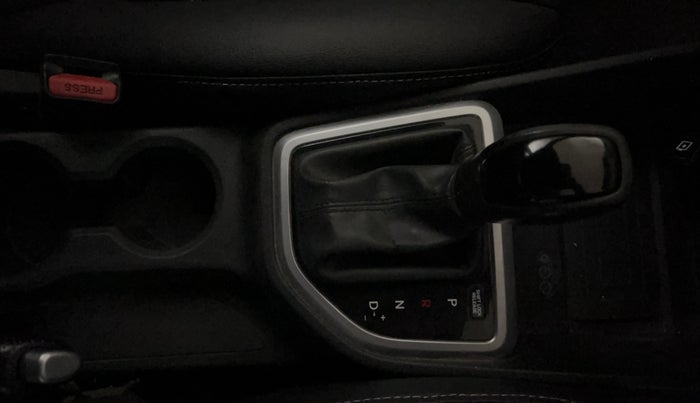 2019 Hyundai Creta SX AT 1.6 PETROL, CNG, Automatic, 86,063 km, Gear Lever