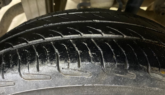 2017 Maruti Alto 800 LXI, Petrol, Manual, 76,942 km, Right Rear Tyre Tread