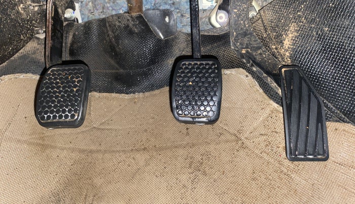 2017 Maruti Alto 800 LXI, Petrol, Manual, 76,942 km, Pedals